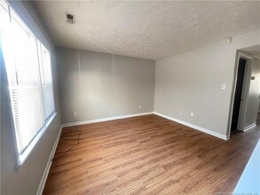 4971 Galveston Dr in Fayetteville, NC - Foto de edificio - Building Photo