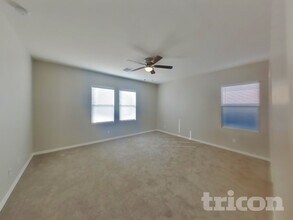 35381 W Santa Clara Ave in Maricopa, AZ - Foto de edificio - Building Photo