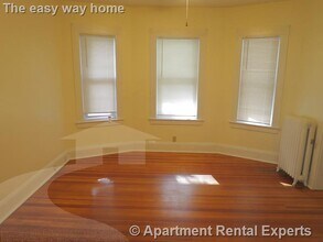 5 Freeman St in Arlington, MA - Building Photo - Building Photo