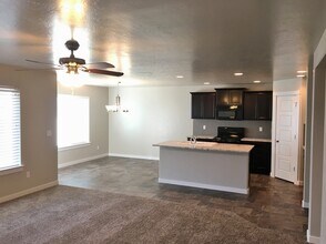 6167 N Santa Rita Ave in Meridian, ID - Building Photo - Building Photo