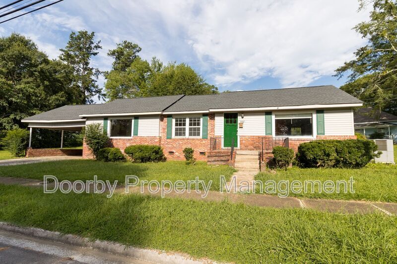 502 S Cherokee St in La Fayette, GA - Building Photo
