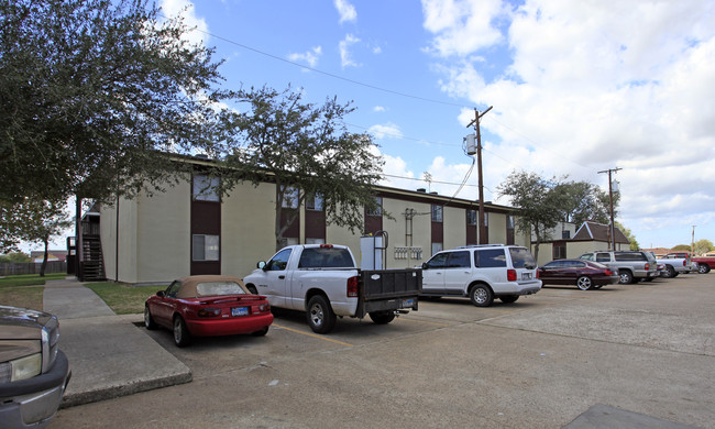 Parkwood Apartments in Texas City, TX - Building Photo - Building Photo