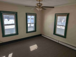 35 Spruce St in Waterville, ME - Building Photo - Building Photo