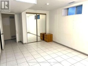 43 Maple Grove Ave in Richmond Hill, ON - Building Photo - Building Photo