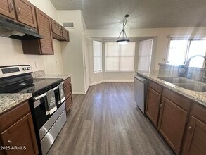 15013 N 60th Dr in Glendale, AZ - Building Photo - Building Photo