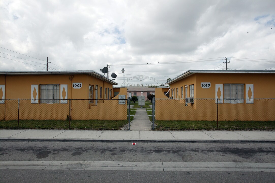 1010-1012 Palm Ave in Hialeah, FL - Building Photo