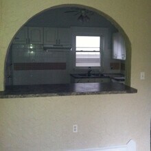 1830 Corning Ave in Cleveland, OH - Foto de edificio - Building Photo