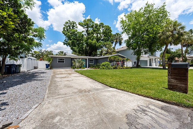 4015 W North A St in Tampa, FL - Building Photo - Building Photo