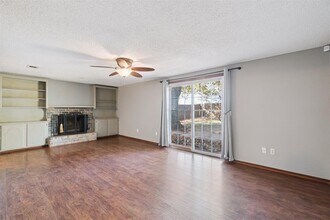 1205 Swan Lake Rd in Edmond, OK - Building Photo - Building Photo