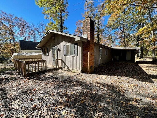 900 Lakeview Pkwy in Locust Grove, VA - Building Photo - Building Photo