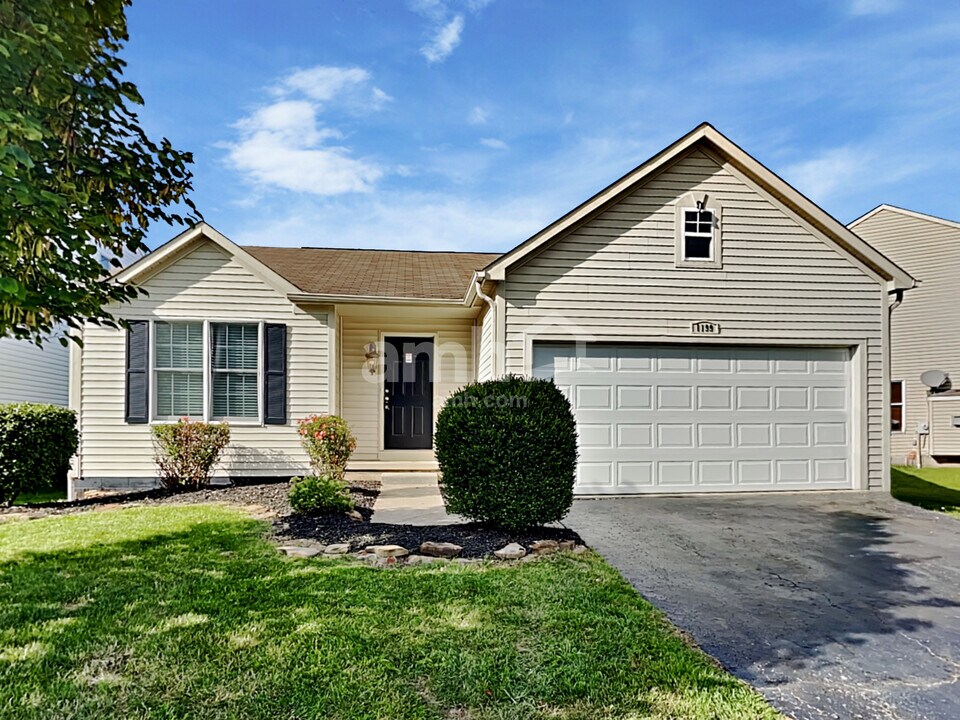 1199 Onaway Ct in Columbus, OH - Building Photo