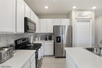 15388 Wildflower Cir in Naples, FL - Building Photo - Building Photo