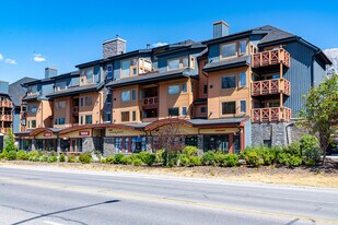 Building 2 in Canmore, AB - Building Photo