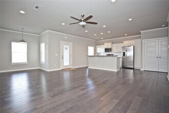 3811 SW Peachwood Dr in Bentonville, AR - Building Photo - Building Photo