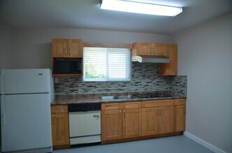 7251 Parry St in Richmond, BC - Building Photo - Building Photo