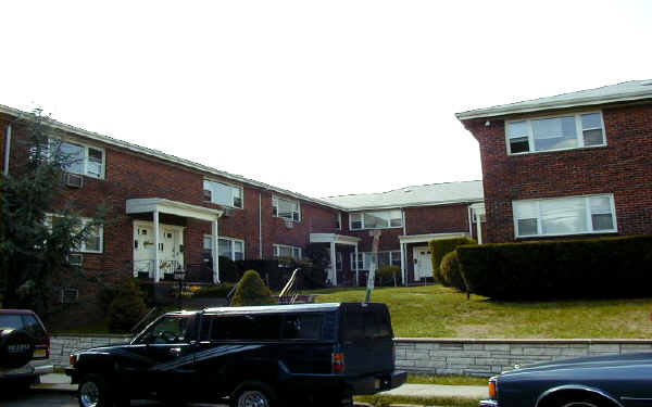 Hamilton Avenue in Fairview, NJ - Foto de edificio
