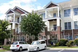 900 Canenaugh Dr in Raleigh, NC - Foto de edificio - Building Photo