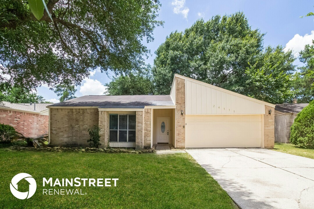 24111 Spring Gum Dr in Spring, TX - Building Photo