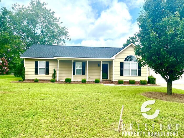 114 Haywood Dr in Raeford, NC - Building Photo