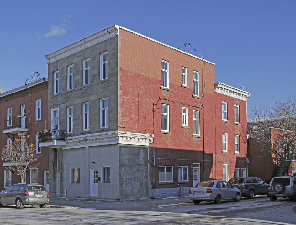 3520-3524 de Rouen Rue in Montréal, QC - Building Photo