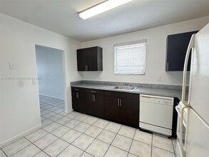 2832 Fillmore St, Unit 19 in Hollywood, FL - Building Photo - Building Photo