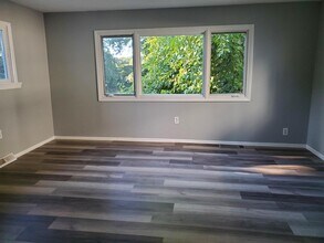 7030 Beulah Ave in Jennings, MO - Building Photo - Building Photo