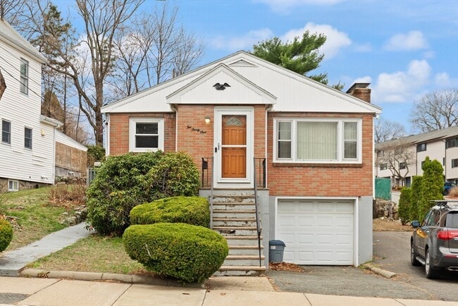 property at 231 Bainbridge St