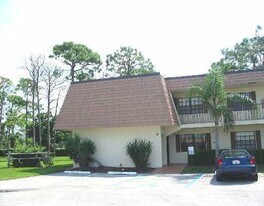 4101 Oak Terrace Dr in Greenacres, FL - Building Photo