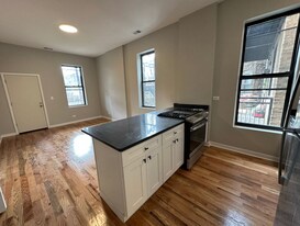 3513 N Sheffield Ave, Unit 1R in Chicago, IL - Building Photo