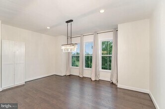 1729 Cottonwood Grove Rd in Dumfries, VA - Building Photo - Building Photo