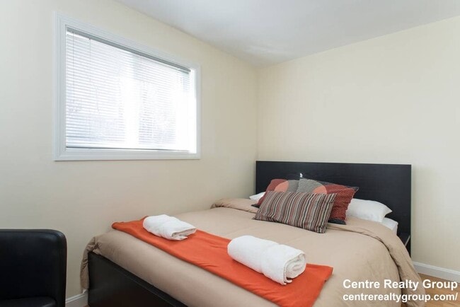 75 Thingvalla Ave, Unit 1