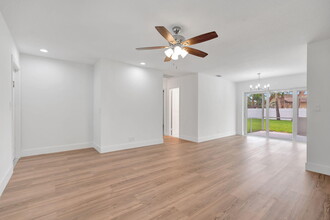 12938 Ellison Wilson Rd in North Palm Beach, FL - Building Photo - Building Photo