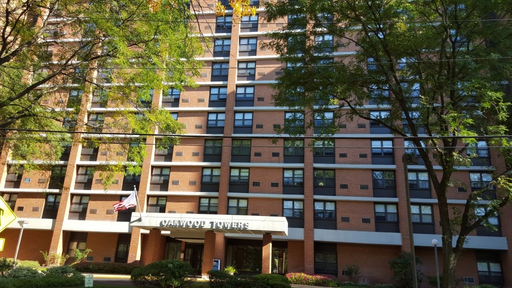 Oakwood Towers in Orange, NJ - Building Photo