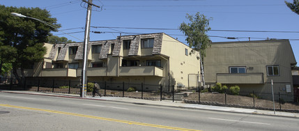 0 Macarthur Blvd in Oakland, CA - Building Photo - Building Photo