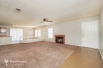 10006 Coast Ridge Dr in Converse, TX - Building Photo - Building Photo