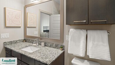 6107 E Riverside Dr, Unit 119 in Austin, TX - Building Photo - Building Photo