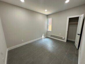 1806 W Ontario St, Unit 1 in Philadelphia, PA - Building Photo - Building Photo