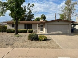 331 E Laguna Dr in Tempe, AZ - Building Photo