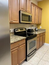 8968 California Palm Rd, Unit 0808 in Kissimmee, FL - Building Photo - Building Photo