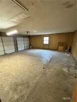 106 Sagemont Ave in Victoria, TX - Building Photo