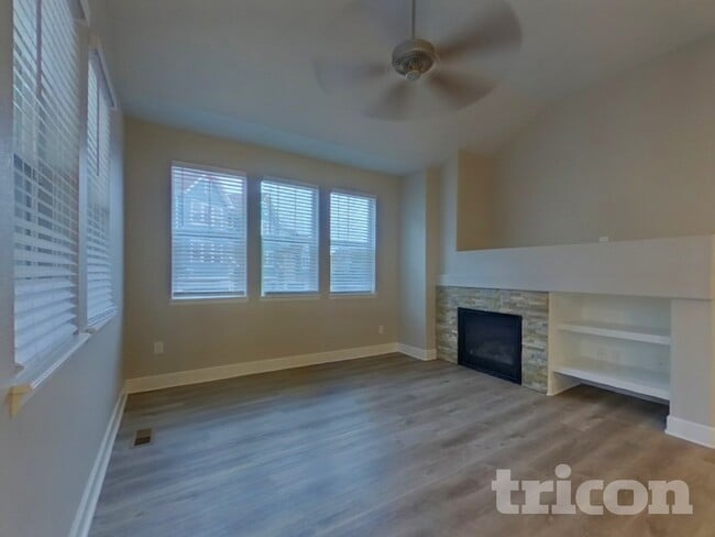 9805 W Hinsdale Pl in Littleton, CO - Building Photo - Building Photo