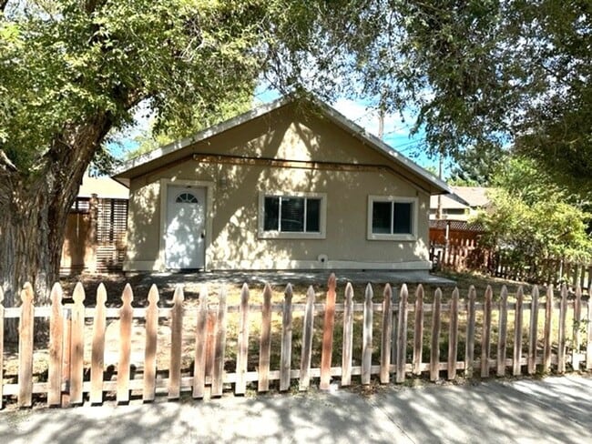 property at 1148 7th St