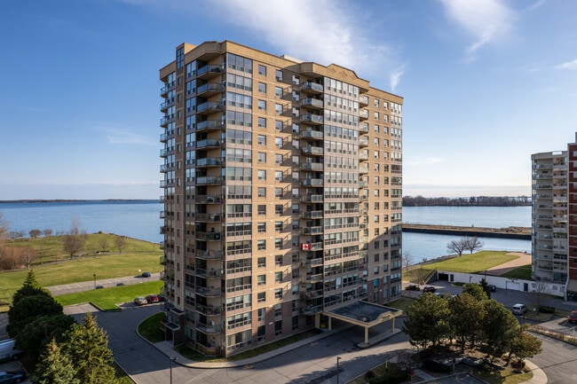 The Waterside in Kingston, ON - Building Photo - Building Photo