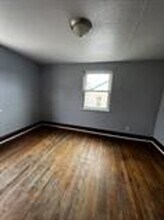 1313 Fletcher Ave in Dunbar, WV - Building Photo - Building Photo