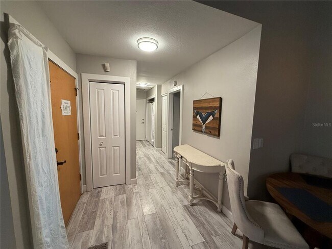 13717 Lazy Oak Dr in Tampa, FL - Building Photo - Building Photo
