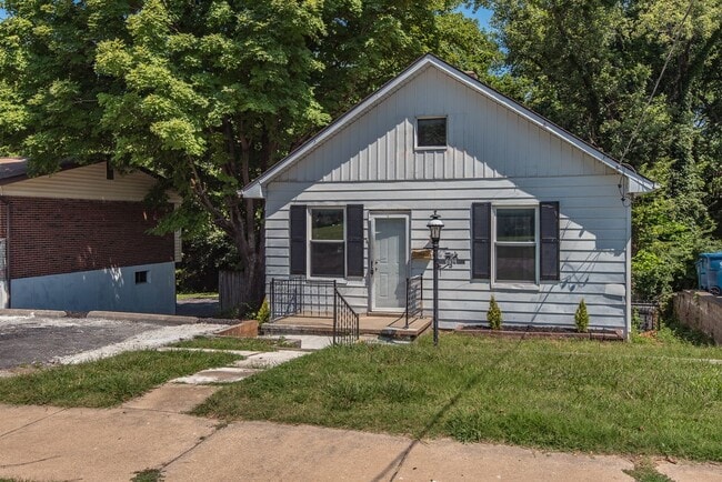 8819 North Ave in St. Louis, MO - Building Photo - Building Photo