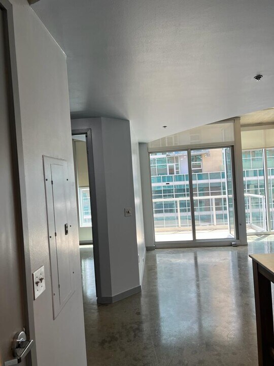 600 12th Ave S, Unit 816 in Nashville, TN - Foto de edificio