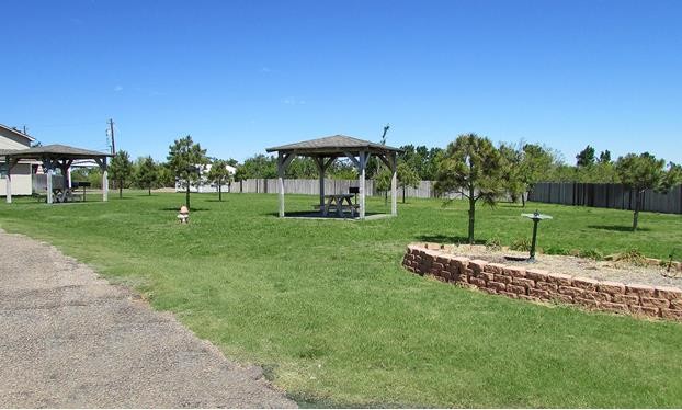 Adobe Creek Village Apartments in Borger, TX - Building Photo - Building Photo