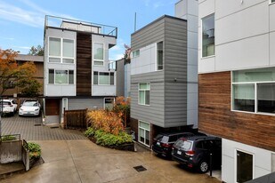 118 27th Ave E in Seattle, WA - Building Photo