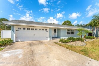 113 Las Palmas in Merritt Island, FL - Building Photo - Building Photo